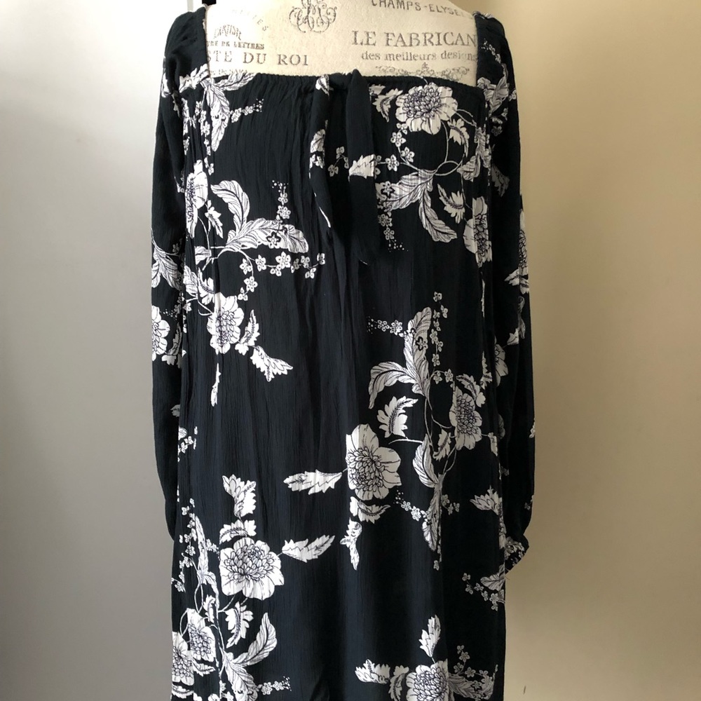 Billabong On or Off-the-Shoulder Boho Dress